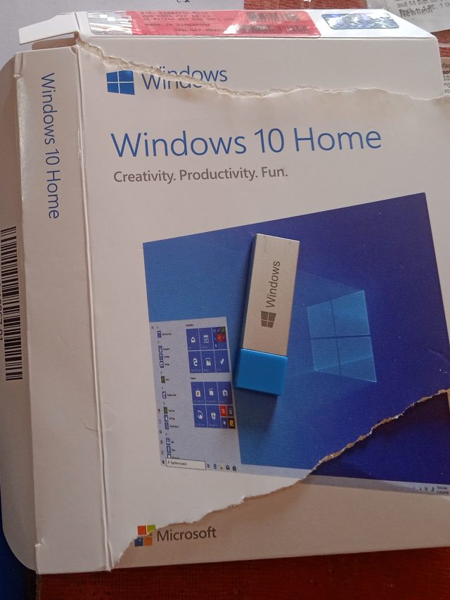 Consumer Rights 1 Packaged Windows 10 Home